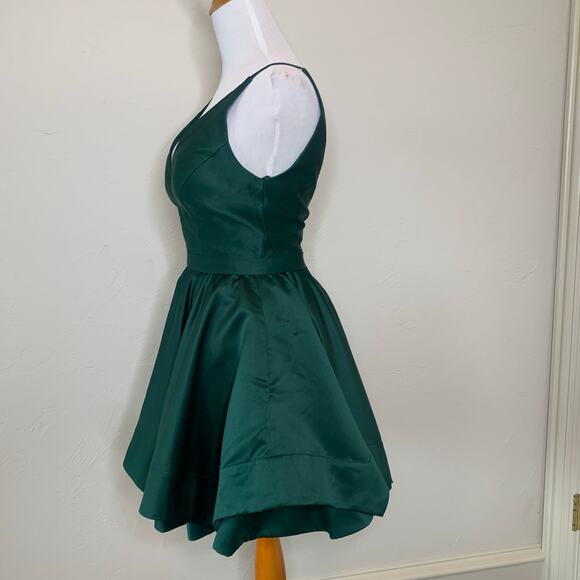 Blondie Nites Green Evening Dress Short Swirl Sz 0 - Picture 3 of 13